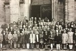 Žactvo a učitelé Městské hudební školy Vrchlabí - červen 1948